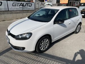 Volkswagen Golf 5P. 1.6 GPL